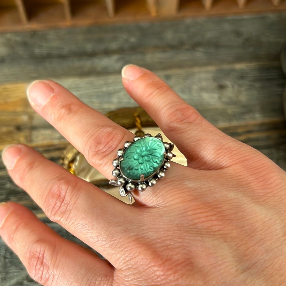 Beautiful Statement Ring - image 8